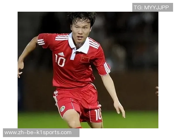 八号球服球星的传奇之路：从草根到巅峰的足球故事